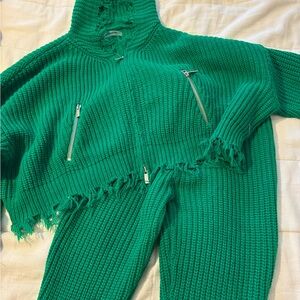 Green Knit Sweater Set with Silver Zippers Maniere De Voir